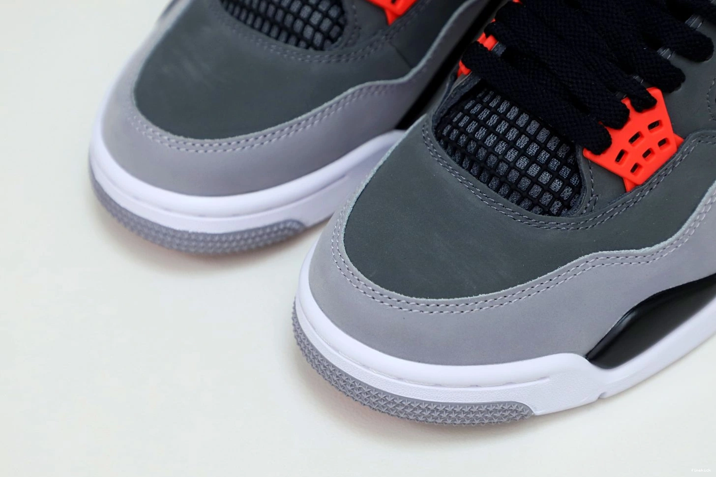 JORDAN INFRARED 4 AIR 0102